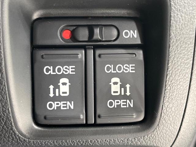 Ｎ－ＢＯＸ Ｇ　ＳＳパッケージ　両側電動スライドドア　ＳＤナビ　バックカメラ　スマートキー＆プッシュスタート　オートエアコン　アイドリングストップ　純正１４インチＡＷ　禁煙車　横滑り防止システム　電動格納ミラー　盗難防止システム（3枚目）