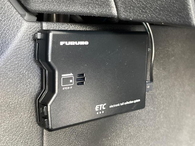 ノート Ｓ　ＳＤナビ　バックカメラ　Ｂｌｕｅｔｏｏｔｈ　ＥＴＣ　スマートキー＆プッシュスタート　クリアランスソナー　オートライト　オートエアコン　ドアバイザー　電動格納ミラー　禁煙車　衝突被害軽減装置（6枚目）