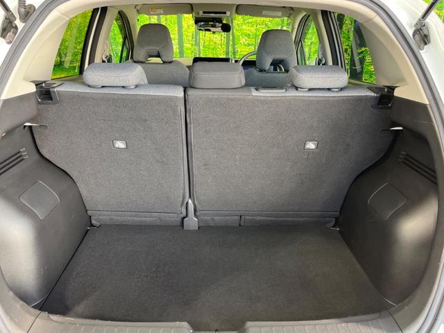 ノート Ｓ　ＳＤナビ　バックカメラ　Ｂｌｕｅｔｏｏｔｈ　ＥＴＣ　スマートキー＆プッシュスタート　クリアランスソナー　オートライト　オートエアコン　ドアバイザー　電動格納ミラー　禁煙車　衝突被害軽減装置（10枚目）