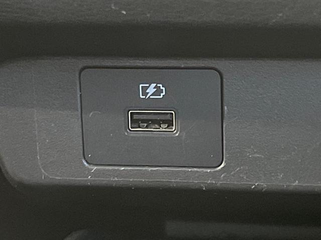 ノート Ｓ　ＳＤナビ　バックカメラ　Ｂｌｕｅｔｏｏｔｈ　ＥＴＣ　スマートキー＆プッシュスタート　クリアランスソナー　オートライト　オートエアコン　ドアバイザー　電動格納ミラー　禁煙車　衝突被害軽減装置（35枚目）