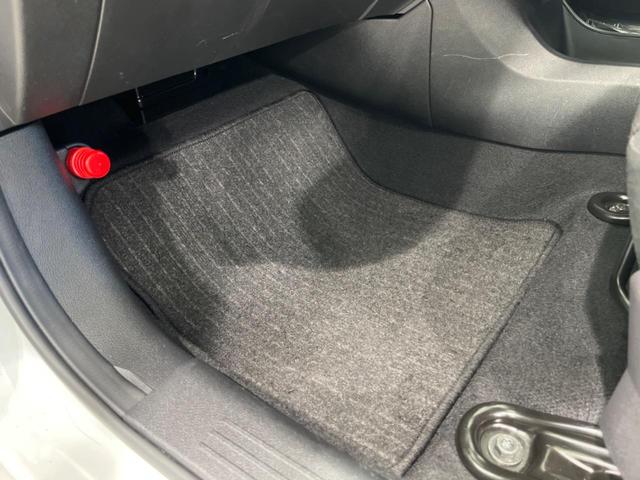 ノート Ｓ　ＳＤナビ　バックカメラ　Ｂｌｕｅｔｏｏｔｈ　ＥＴＣ　スマートキー＆プッシュスタート　クリアランスソナー　オートライト　オートエアコン　ドアバイザー　電動格納ミラー　禁煙車　衝突被害軽減装置（41枚目）