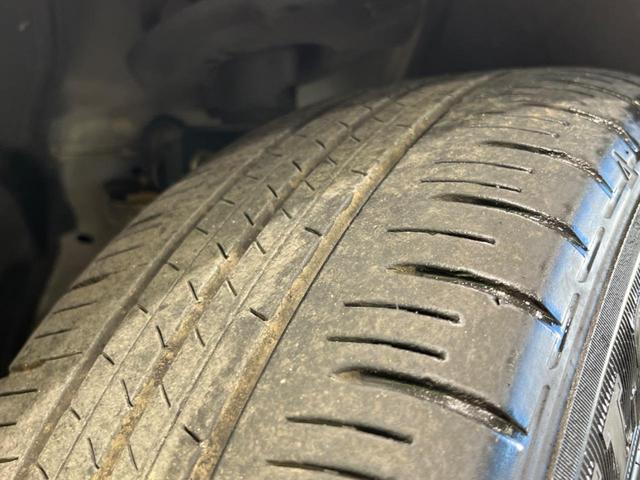 ノート Ｓ　ＳＤナビ　バックカメラ　Ｂｌｕｅｔｏｏｔｈ　ＥＴＣ　スマートキー＆プッシュスタート　クリアランスソナー　オートライト　オートエアコン　ドアバイザー　電動格納ミラー　禁煙車　衝突被害軽減装置（61枚目）