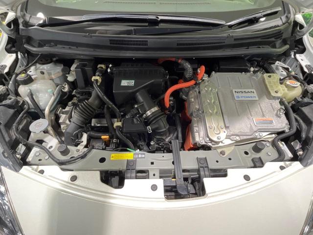 ノート ｅ－パワーニスモ　ＳＤナビ　全周囲カメラ　デジタルインナーミラー　衝突被害軽減システム　禁煙車　レーダークルーズコントロール　コーナーセンサー　スマートキー　ＬＥＤヘッド　ＥＴＣ　純正１６インチアルミ（18枚目）