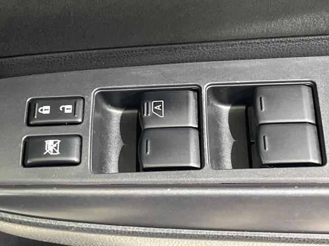 ノート ｅ－パワーニスモ　ＳＤナビ　全周囲カメラ　デジタルインナーミラー　衝突被害軽減システム　禁煙車　レーダークルーズコントロール　コーナーセンサー　スマートキー　ＬＥＤヘッド　ＥＴＣ　純正１６インチアルミ（49枚目）