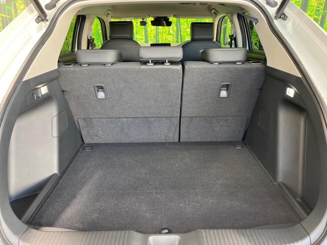 ヴェゼル e:HEV Z 寒冷地仕様 純正9型ナビ パワーバックドア アダプティブクルーズ シートヒーター ステアリングヒーター レーンキープ ETC オートマチックハイビーム ブラインドスポットモニター 禁煙車 衝突軽減装置(10枚目)