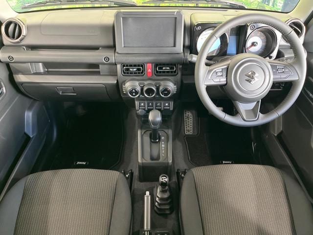 ジムニー XC 届出済未使用車 シートヒーター クルーズコントロール アイドリングストップ スマートキー&プッシュスタート オートマチックハイビーム オートライト LEDヘッドライト 純正16インチAW(2枚目)