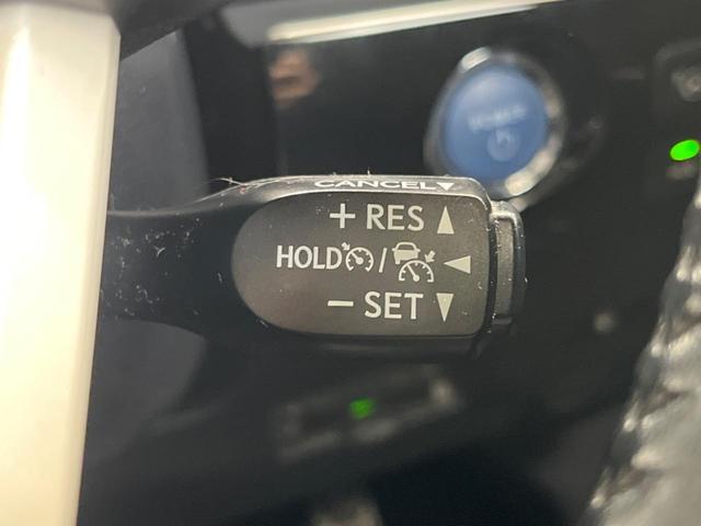 プリウス Ｓセーフティプラス　純正ナビ　衝突軽減装置　レーダークルーズ　バックカメラ　ＬＥＤヘッド＆フォグ　純正１５インチＡＷ　Ｂｌｕｅｔｏｏｔｈ接続　プッシュスタート＆スマートキー　ＥＴＣ　オートエアコン　横滑り防止装置（5枚目）