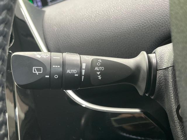 プリウス Ｓセーフティプラス　純正ナビ　衝突軽減装置　レーダークルーズ　バックカメラ　ＬＥＤヘッド＆フォグ　純正１５インチＡＷ　Ｂｌｕｅｔｏｏｔｈ接続　プッシュスタート＆スマートキー　ＥＴＣ　オートエアコン　横滑り防止装置（28枚目）