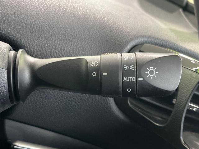 プリウス Ｓセーフティプラス　純正ナビ　衝突軽減装置　レーダークルーズ　バックカメラ　ＬＥＤヘッド＆フォグ　純正１５インチＡＷ　Ｂｌｕｅｔｏｏｔｈ接続　プッシュスタート＆スマートキー　ＥＴＣ　オートエアコン　横滑り防止装置（31枚目）