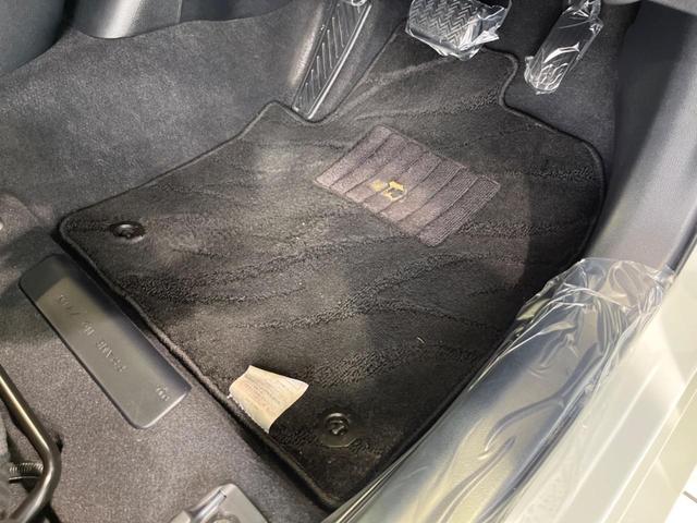 プリウス Ｓセーフティプラス　純正ナビ　衝突軽減装置　レーダークルーズ　バックカメラ　ＬＥＤヘッド＆フォグ　純正１５インチＡＷ　Ｂｌｕｅｔｏｏｔｈ接続　プッシュスタート＆スマートキー　ＥＴＣ　オートエアコン　横滑り防止装置（45枚目）