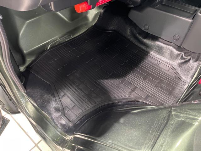 キャリイトラック ＫＣエアコン・パワステ　届出済未使用車　衝突被害軽減システム　車線逸脱警報　リアパーキングセンサー　オートライト　パワーウィンドウ　パワーステアリング　アイドリングストップ　運転席／助手席エアバッグ　盗難防止システム（27枚目）