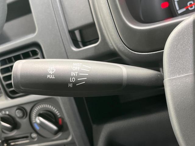 キャリイトラック ＫＣエアコン・パワステ　届出済未使用車　衝突被害軽減システム　車線逸脱警報　リアパーキングセンサー　オートライト　パワーウィンドウ　パワーステアリング　アイドリングストップ　運転席／助手席エアバッグ　盗難防止システム（38枚目）