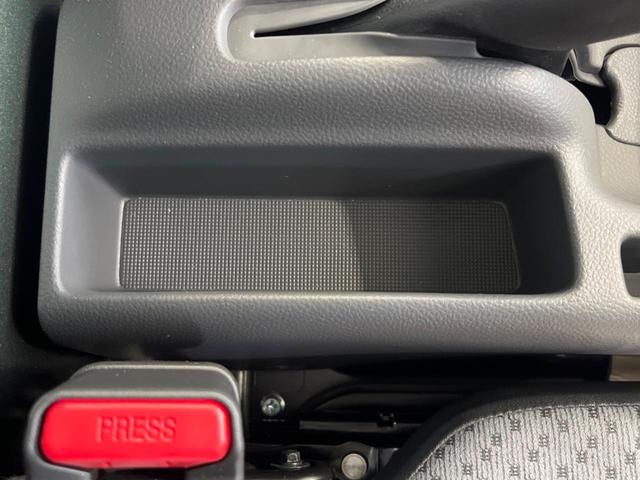 キャリイトラック ＫＣエアコン・パワステ　届出済未使用車　衝突被害軽減システム　車線逸脱警報　リアパーキングセンサー　オートライト　パワーウィンドウ　パワーステアリング　アイドリングストップ　運転席／助手席エアバッグ　盗難防止システム（46枚目）