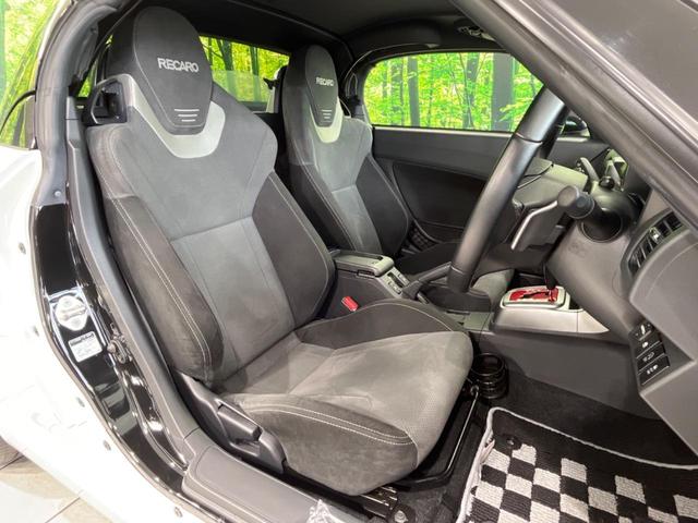 コペン ローブ　Ｓ　純正ナビ　バックカメラ　シートヒーター　ＥＴＣ　パドルシフト　アイドリングストップ　オートエアコン　ＬＥＤヘッドライト　スマートキー＆プッシュスタート　禁煙車　運転席＆助手席エアバッグ（8枚目）