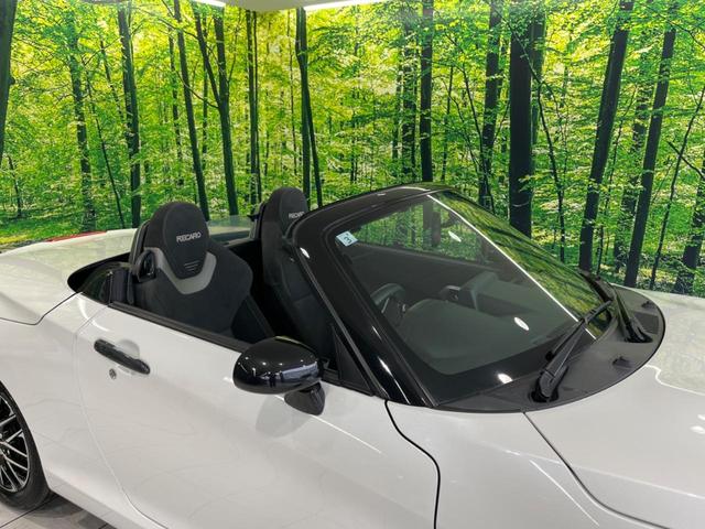 コペン ローブ　Ｓ　純正ナビ　バックカメラ　シートヒーター　ＥＴＣ　パドルシフト　アイドリングストップ　オートエアコン　ＬＥＤヘッドライト　スマートキー＆プッシュスタート　禁煙車　運転席＆助手席エアバッグ（9枚目）