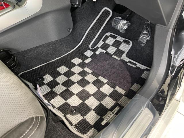 コペン ローブ　Ｓ　純正ナビ　バックカメラ　シートヒーター　ＥＴＣ　パドルシフト　アイドリングストップ　オートエアコン　ＬＥＤヘッドライト　スマートキー＆プッシュスタート　禁煙車　運転席＆助手席エアバッグ（44枚目）