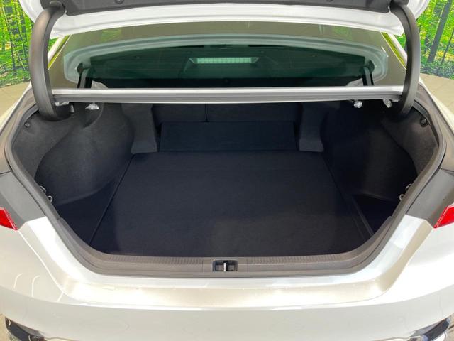 カムリ Ｇ　純正９型ナビ　モデリスタフルエアロ　バックカメラ　衝突被害軽減システム　レーダークルーズ　禁煙車　パワーシート　ドラレコ　ビルトインＥＴＣ　スマートキー　ＬＥＤヘッド　電子パーキング（10枚目）