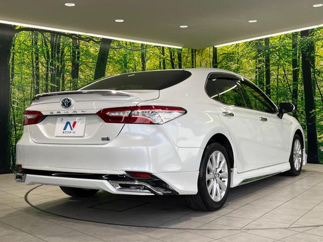 カムリ Ｇ　純正９型ナビ　モデリスタフルエアロ　バックカメラ　衝突被害軽減システム　レーダークルーズ　禁煙車　パワーシート　ドラレコ　ビルトインＥＴＣ　スマートキー　ＬＥＤヘッド　電子パーキング（17枚目）