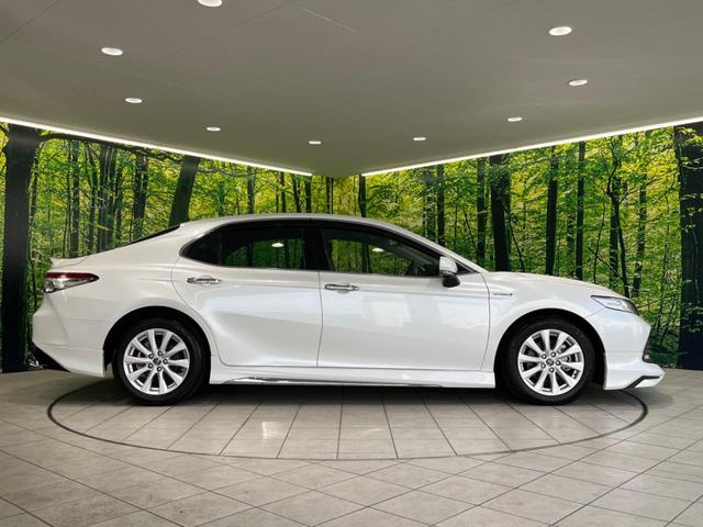 カムリ Ｇ　純正９型ナビ　モデリスタフルエアロ　バックカメラ　衝突被害軽減システム　レーダークルーズ　禁煙車　パワーシート　ドラレコ　ビルトインＥＴＣ　スマートキー　ＬＥＤヘッド　電子パーキング（24枚目）