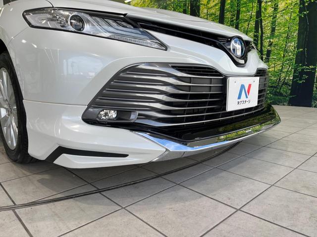 カムリ Ｇ　純正９型ナビ　モデリスタフルエアロ　バックカメラ　衝突被害軽減システム　レーダークルーズ　禁煙車　パワーシート　ドラレコ　ビルトインＥＴＣ　スマートキー　ＬＥＤヘッド　電子パーキング（27枚目）