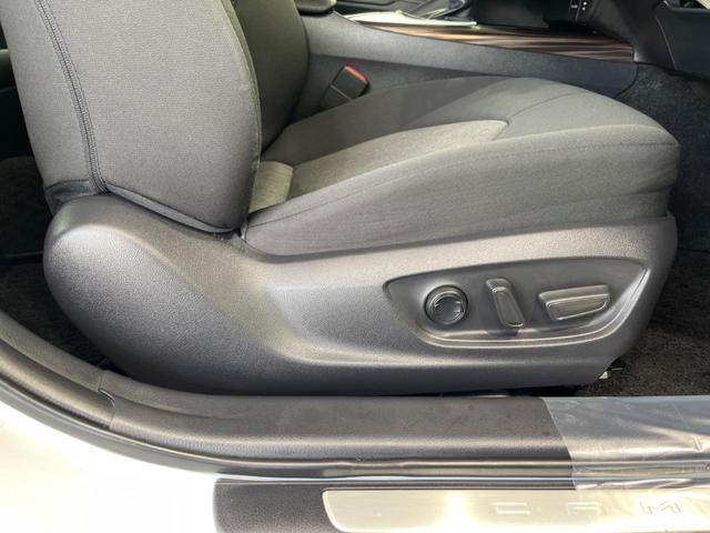 カムリ Ｇ　純正９型ナビ　モデリスタフルエアロ　バックカメラ　衝突被害軽減システム　レーダークルーズ　禁煙車　パワーシート　ドラレコ　ビルトインＥＴＣ　スマートキー　ＬＥＤヘッド　電子パーキング（41枚目）