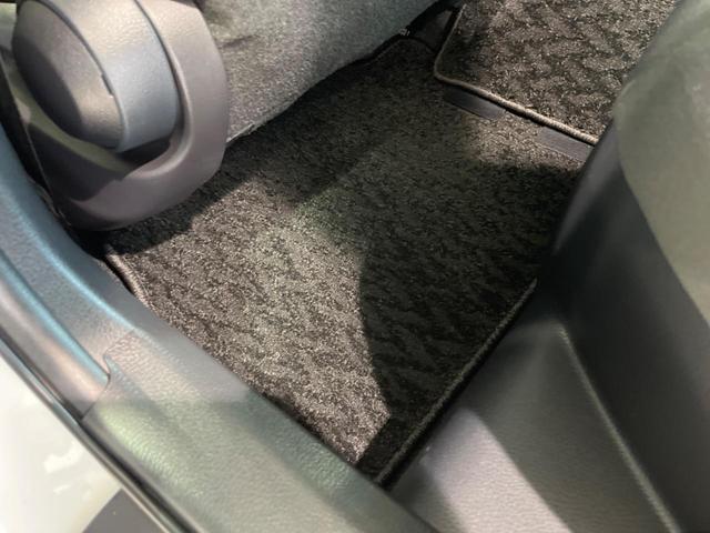 カムリ Ｇ　純正９型ナビ　モデリスタフルエアロ　バックカメラ　衝突被害軽減システム　レーダークルーズ　禁煙車　パワーシート　ドラレコ　ビルトインＥＴＣ　スマートキー　ＬＥＤヘッド　電子パーキング（44枚目）