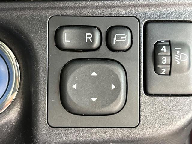 アクア Ｇ　ＳＤナビ　バックカメラ　シートヒーター　ＥＴＣ　ドラレコ　クルーズコントロール　オートマチックハイビーム　オートライト　ＬＥＤヘッドライト　禁煙車　衝突被害軽減装置　車線逸脱警報（39枚目）