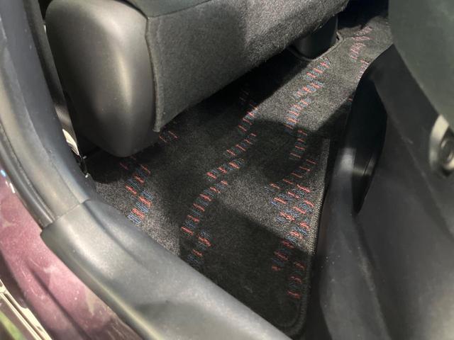 アクア Ｇ　ＳＤナビ　バックカメラ　シートヒーター　ＥＴＣ　ドラレコ　クルーズコントロール　オートマチックハイビーム　オートライト　ＬＥＤヘッドライト　禁煙車　衝突被害軽減装置　車線逸脱警報（45枚目）