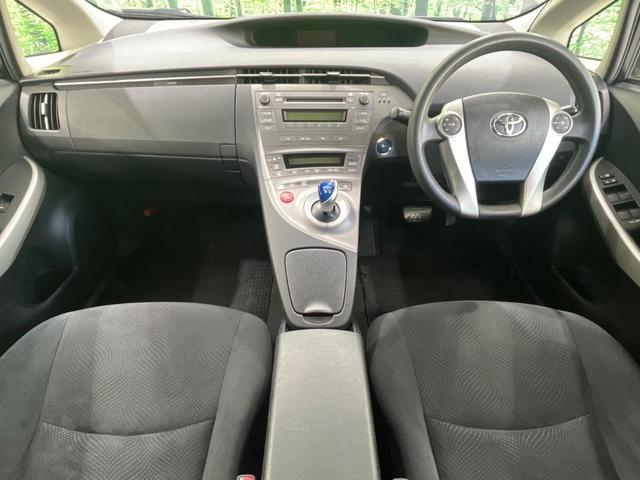 プリウス L 禁煙車 ドラレコ スマートキー&プッシュスタート オーディオ オートライト オートエアコン 純正15インチAW ドアバイザー 電動格納ミラー 横滑り防止システム 運転席&助手席エアバッグ(2枚目)