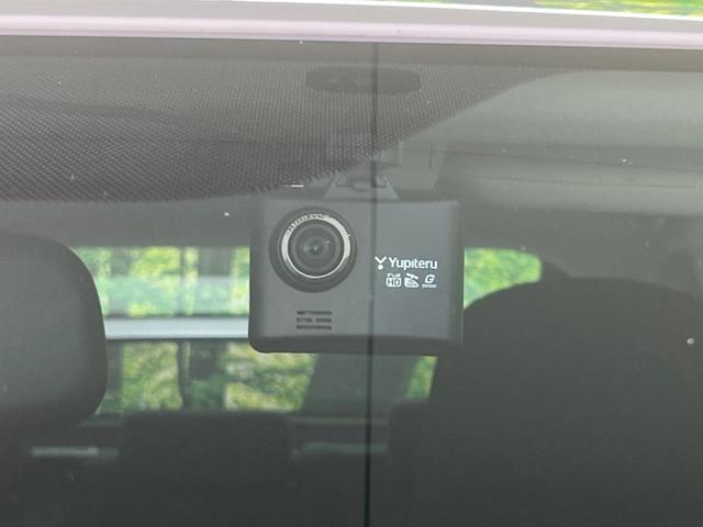 プリウス L 禁煙車 ドラレコ スマートキー&プッシュスタート オーディオ オートライト オートエアコン 純正15インチAW ドアバイザー 電動格納ミラー 横滑り防止システム 運転席&助手席エアバッグ(3枚目)