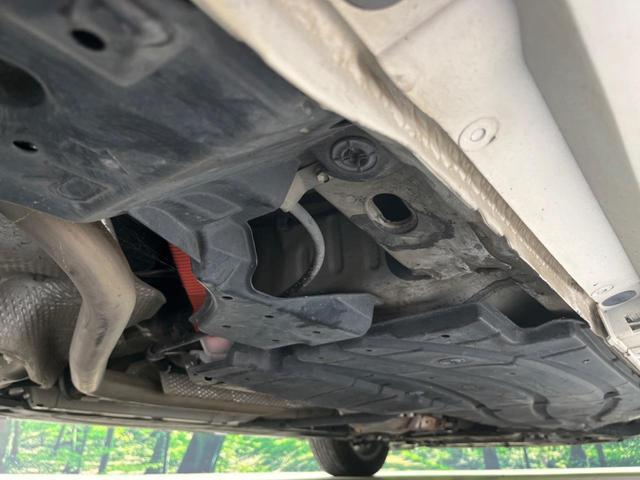 プリウス L 禁煙車 ドラレコ スマートキー&プッシュスタート オーディオ オートライト オートエアコン 純正15インチAW ドアバイザー 電動格納ミラー 横滑り防止システム 運転席&助手席エアバッグ(23枚目)