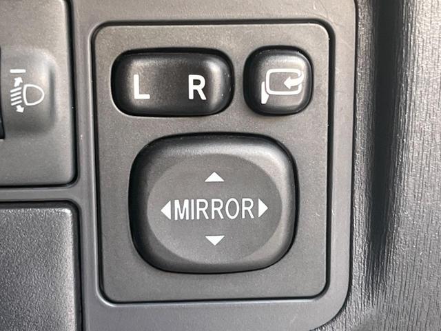 プリウス L 禁煙車 ドラレコ スマートキー&プッシュスタート オーディオ オートライト オートエアコン 純正15インチAW ドアバイザー 電動格納ミラー 横滑り防止システム 運転席&助手席エアバッグ(34枚目)