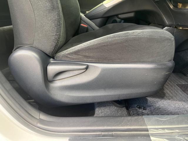 プリウス L 禁煙車 ドラレコ スマートキー&プッシュスタート オーディオ オートライト オートエアコン 純正15インチAW ドアバイザー 電動格納ミラー 横滑り防止システム 運転席&助手席エアバッグ(36枚目)