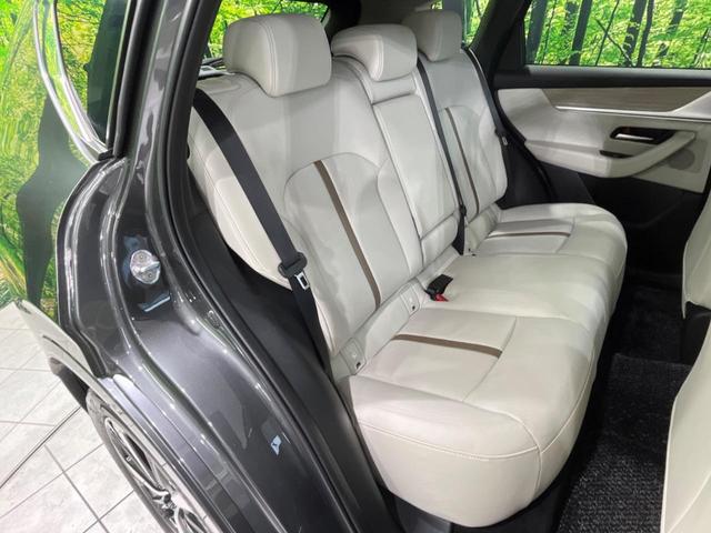 ＣＸ－６０ ＸＤ－ハイブリッド　エクスクルーシブモダン　サンルーフ　純正１２型ナビ　衝突軽減装置　全周囲カメラ　レーダークルーズ　電動リヤゲート　ＢＳＭ　白革調シート　ＬＥＤヘッドライト　ＥＴＣ　純正２０インチＡＷ　シートヒーター　禁煙車（9枚目）