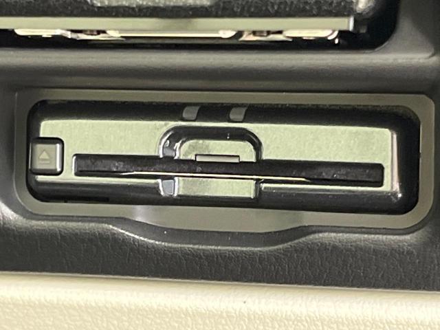 ＣＸ－６０ ＸＤ－ハイブリッド　エクスクルーシブモダン　サンルーフ　純正１２型ナビ　衝突軽減装置　全周囲カメラ　レーダークルーズ　電動リヤゲート　ＢＳＭ　白革調シート　ＬＥＤヘッドライト　ＥＴＣ　純正２０インチＡＷ　シートヒーター　禁煙車（32枚目）