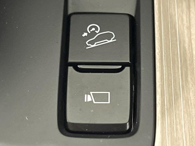 ＣＸ－６０ ＸＤ－ハイブリッド　エクスクルーシブモダン　サンルーフ　純正１２型ナビ　衝突軽減装置　全周囲カメラ　レーダークルーズ　電動リヤゲート　ＢＳＭ　白革調シート　ＬＥＤヘッドライト　ＥＴＣ　純正２０インチＡＷ　シートヒーター　禁煙車（41枚目）