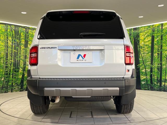 ランドクルーザー２５０ ＶＸ　サンルーフ　純正１２型ディスプレイオーディオ　衝突軽減装置　全周囲カメラ　電動リヤゲート　レーダークルーズ　デジタルインナーミラー　ＥＴＣ２．０　シートヒーター　電動リヤゲート　７人乗　禁煙車（16枚目）