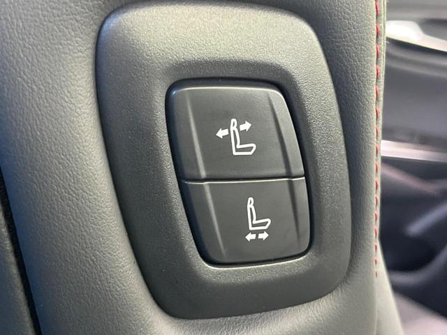 クラウンハイブリッド ＲＳ　純正１２型ナビ　衝突軽減装置　ＣＤ／ＤＶＤ再生　レーダークルーズ　バックカメラ　ＢＳＭ　シートヒーター　ＥＴＣ２．０　ＬＥＤヘッド＆フォグ　純正１８インチＡＷ　プッシュスタート＆スマートキー　禁煙車（35枚目）