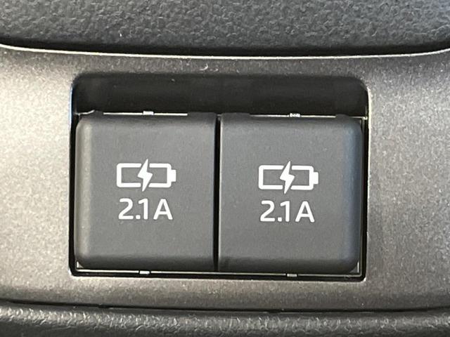 クラウンハイブリッド ＲＳ　純正１２型ナビ　衝突軽減装置　ＣＤ／ＤＶＤ再生　レーダークルーズ　バックカメラ　ＢＳＭ　シートヒーター　ＥＴＣ２．０　ＬＥＤヘッド＆フォグ　純正１８インチＡＷ　プッシュスタート＆スマートキー　禁煙車（36枚目）