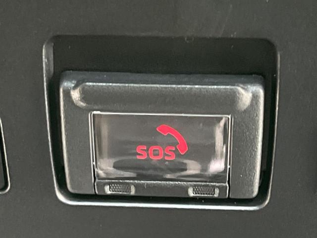 クラウンハイブリッド ＲＳ　純正１２型ナビ　衝突軽減装置　ＣＤ／ＤＶＤ再生　レーダークルーズ　バックカメラ　ＢＳＭ　シートヒーター　ＥＴＣ２．０　ＬＥＤヘッド＆フォグ　純正１８インチＡＷ　プッシュスタート＆スマートキー　禁煙車（37枚目）