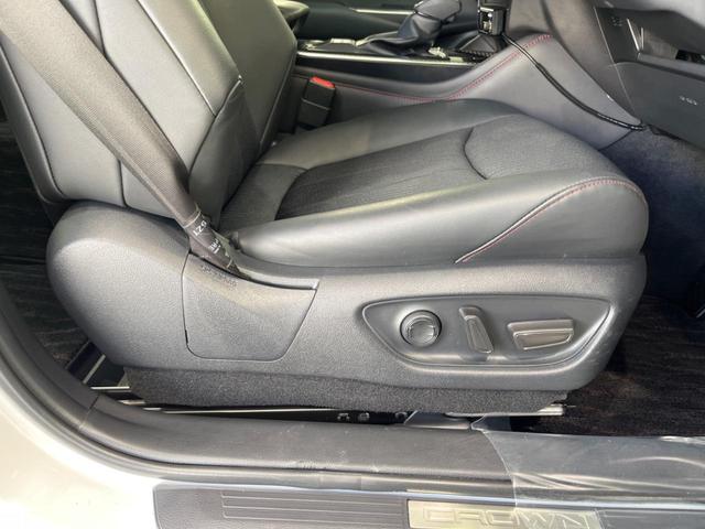 クラウンハイブリッド ＲＳ　純正１２型ナビ　衝突軽減装置　ＣＤ／ＤＶＤ再生　レーダークルーズ　バックカメラ　ＢＳＭ　シートヒーター　ＥＴＣ２．０　ＬＥＤヘッド＆フォグ　純正１８インチＡＷ　プッシュスタート＆スマートキー　禁煙車（47枚目）