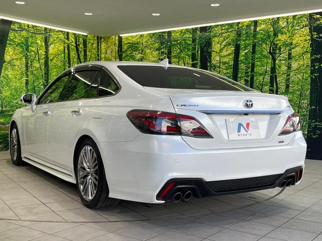 クラウンハイブリッド ＲＳ　純正１２型ナビ　衝突軽減装置　ＣＤ／ＤＶＤ再生　レーダークルーズ　バックカメラ　ＢＳＭ　シートヒーター　ＥＴＣ２．０　ＬＥＤヘッド＆フォグ　純正１８インチＡＷ　プッシュスタート＆スマートキー　禁煙車（50枚目）