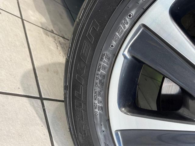 ヴォクシー ＺＳ　煌ＩＩＩ　８型ナビ　両側電動スライドドア　衝突軽減　リアオートエアコン　クルーズコントロール　Ｂｌｕｅｔｏｏｔｈ　フルセグ　バックカメラ　クリアランスソナー　ドラレコ　ＥＴＣ　アイドリングストップ　スマートキー（54枚目）