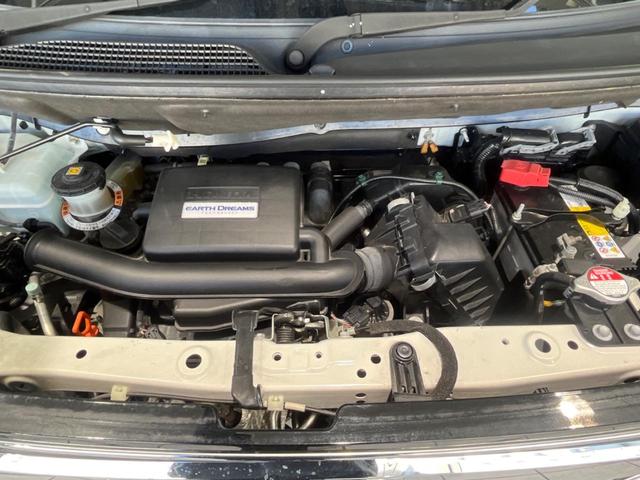 Ｎ－ＢＯＸカスタム Ｇ・Ｌホンダセンシング　両側電動スライドドア　純正ナビ　バックカメラ　アダプティブクルーズコントロール　ＥＴＣ　スマートキー＆プッシュスタート　アイドリングストップ　純正１４インチＡＷ　禁煙車　衝突被害軽減装置（18枚目）