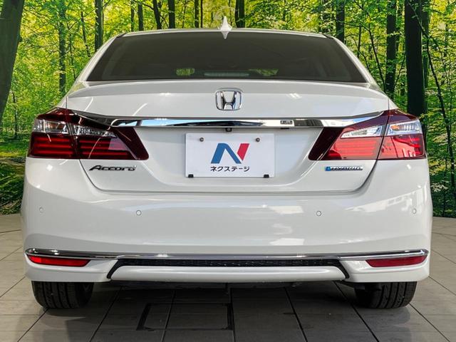 アコードハイブリッド ＥＸ　純正ナビ　バックカメラ　衝突被害軽減システム　禁煙車　シートヒーター　スマートキー　ＬＥＤヘッド　ＥＴＣ　純正１８インチアルミ　車線逸脱警報　オートライト　Ｂｌｕｅｔｏｏｔｈ　ＣＤ（10枚目）