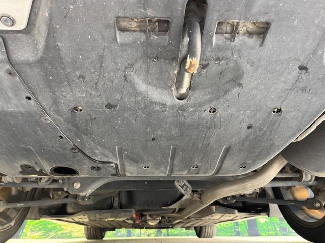 アコードハイブリッド ＥＸ　純正ナビ　バックカメラ　衝突被害軽減システム　禁煙車　シートヒーター　スマートキー　ＬＥＤヘッド　ＥＴＣ　純正１８インチアルミ　車線逸脱警報　オートライト　Ｂｌｕｅｔｏｏｔｈ　ＣＤ（11枚目）