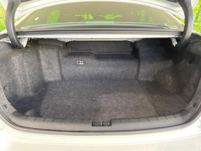 アコードハイブリッド ＥＸ　純正ナビ　バックカメラ　衝突被害軽減システム　禁煙車　シートヒーター　スマートキー　ＬＥＤヘッド　ＥＴＣ　純正１８インチアルミ　車線逸脱警報　オートライト　Ｂｌｕｅｔｏｏｔｈ　ＣＤ（17枚目）