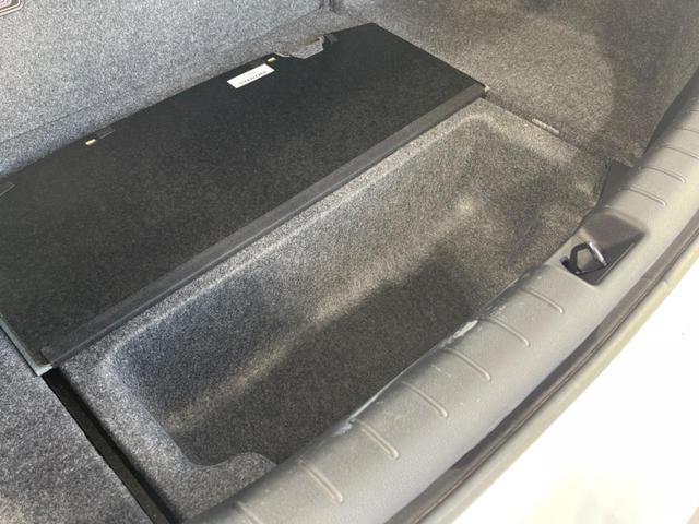 アコードハイブリッド ＥＸ　純正ナビ　バックカメラ　衝突被害軽減システム　禁煙車　シートヒーター　スマートキー　ＬＥＤヘッド　ＥＴＣ　純正１８インチアルミ　車線逸脱警報　オートライト　Ｂｌｕｅｔｏｏｔｈ　ＣＤ（18枚目）