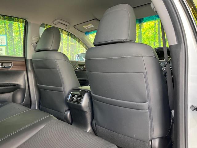 アコードハイブリッド ＥＸ　純正ナビ　バックカメラ　衝突被害軽減システム　禁煙車　シートヒーター　スマートキー　ＬＥＤヘッド　ＥＴＣ　純正１８インチアルミ　車線逸脱警報　オートライト　Ｂｌｕｅｔｏｏｔｈ　ＣＤ（20枚目）