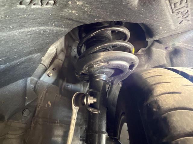 ヴェルファイアハイブリッド Ｚ　プレミア　純正１３型後席モニター　左右独立ムーンルーフ　純正１４型ナビ　全周囲カメラ　前席＆２列目シートエアコン　デジタルインナーミラー　電動リヤゲート　コーナーセンサー　ＢＳＭ　フルセグ　Ｂｌｕｅｔｏｏｔｈ（24枚目）